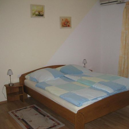 Villa „Drei Palmen“ Sveti Filip i Jakov Eksteriør billede