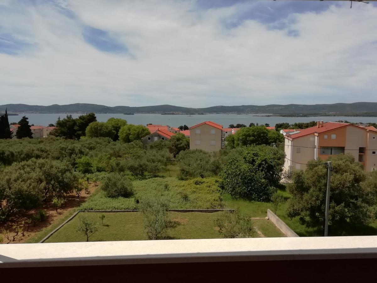 Villa „Drei Palmen“ Sveti Filip i Jakov Eksteriør billede